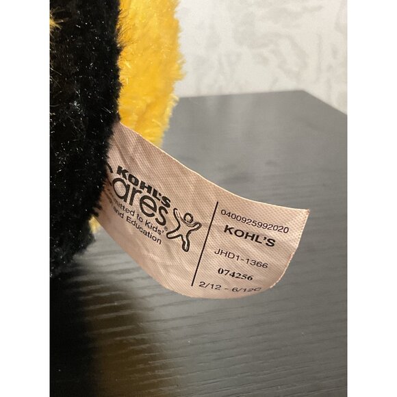 Kohls Cares Judy Schachner Skippyjon Jones Hard Cover Book and Bumble Bee Buzzit - Picture 9 of 9